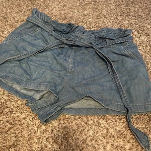 Paperbag shorts blue. Size 14.